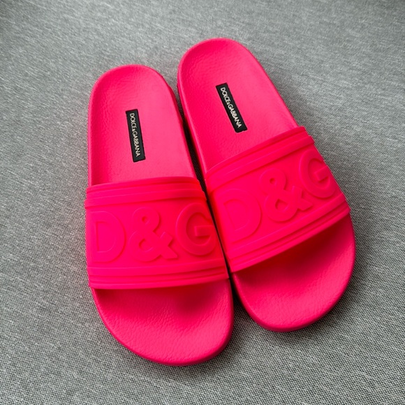 Dolce & Gabbana Bright Pink Rubber Slide NWOT Sz.37 - Picture 2 of 5